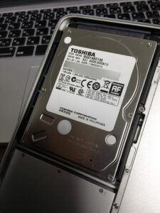 東芝 2.5インチHDDのMQ01ABD100（1TB 5400rpm）